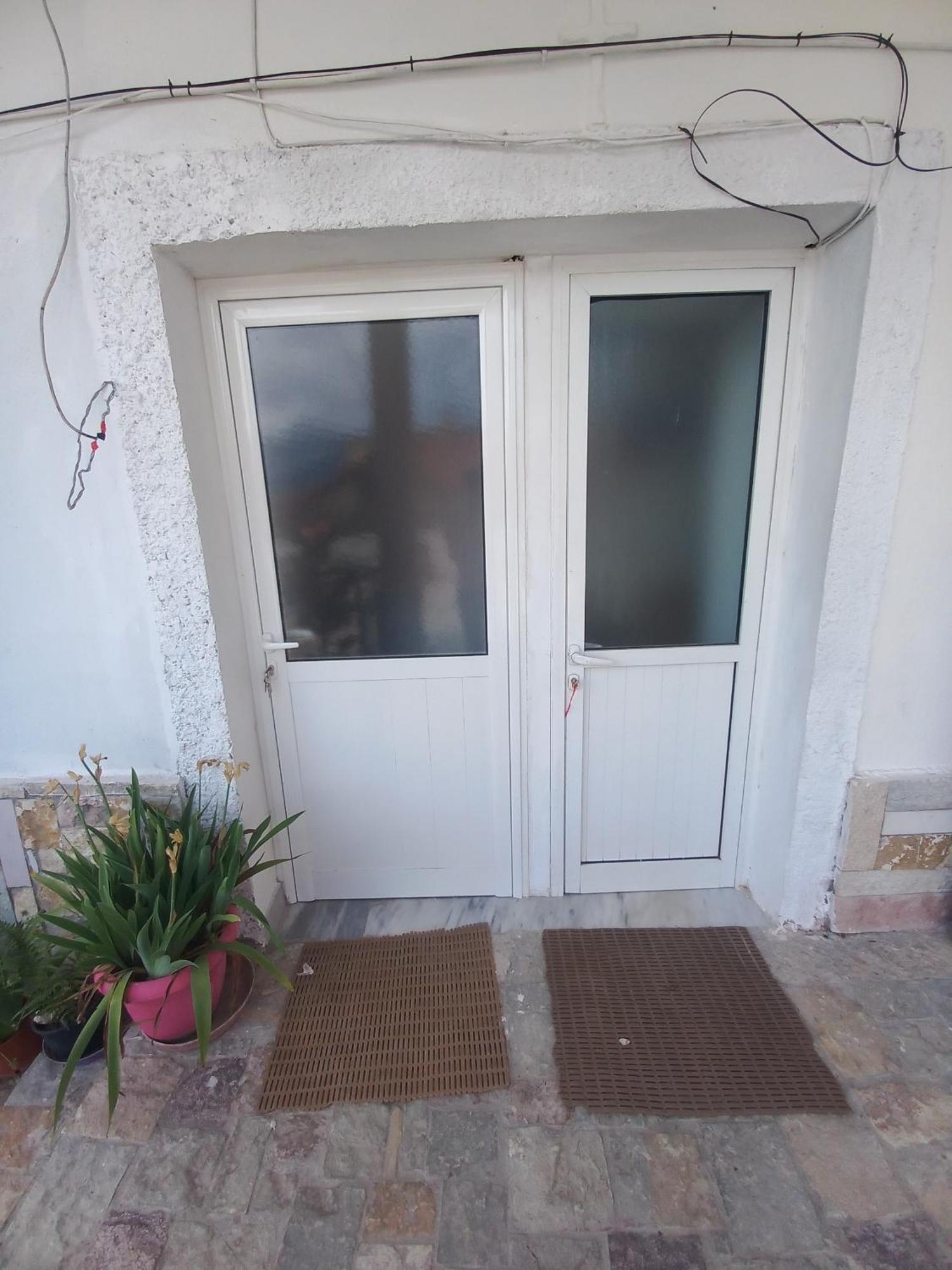 Aleko Guest House Gjirokastër Exterior foto